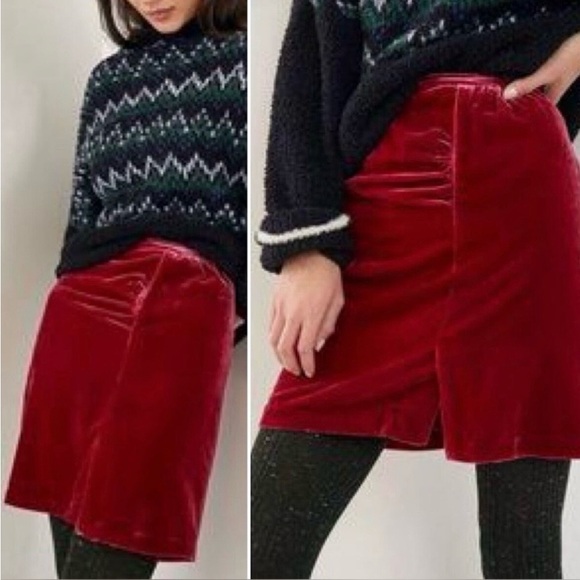 Anthropologie Dresses & Skirts - New Anthropologie Burgendy Velvet Mini Skirt W Slit 12